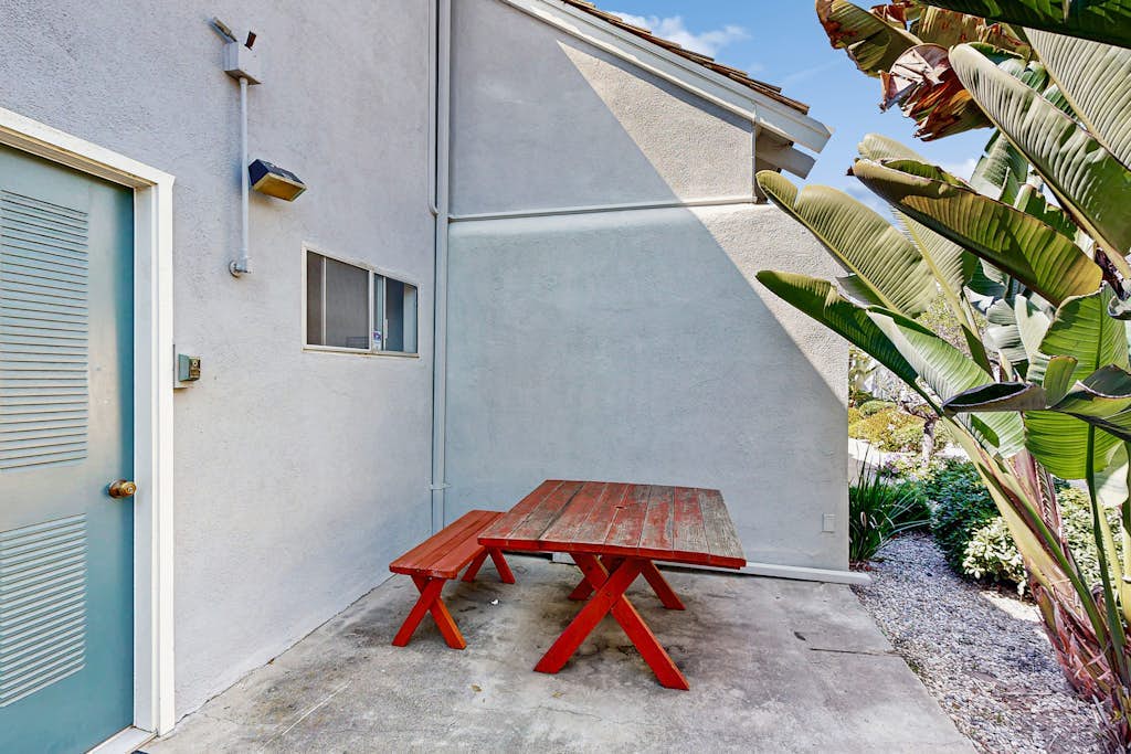 Fun and retro split-level studio conveniently close to Santa Barbara