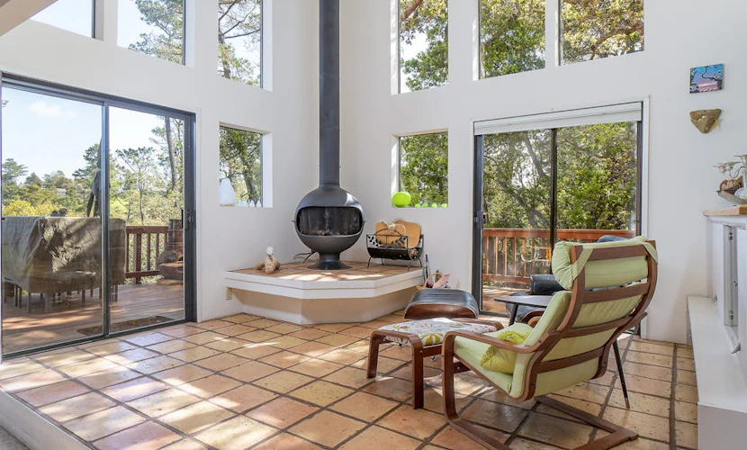 The Silver Lady | Retro-Chic Retreat w/ Huge Mountain-View Deck | Near Beach