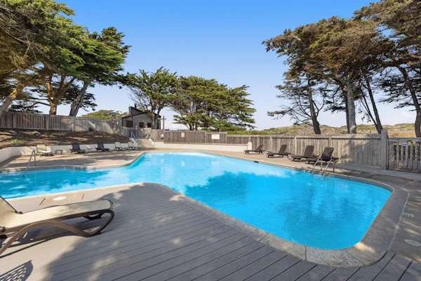 Luxury, secluded home with direct beach access, amazing views, & pool