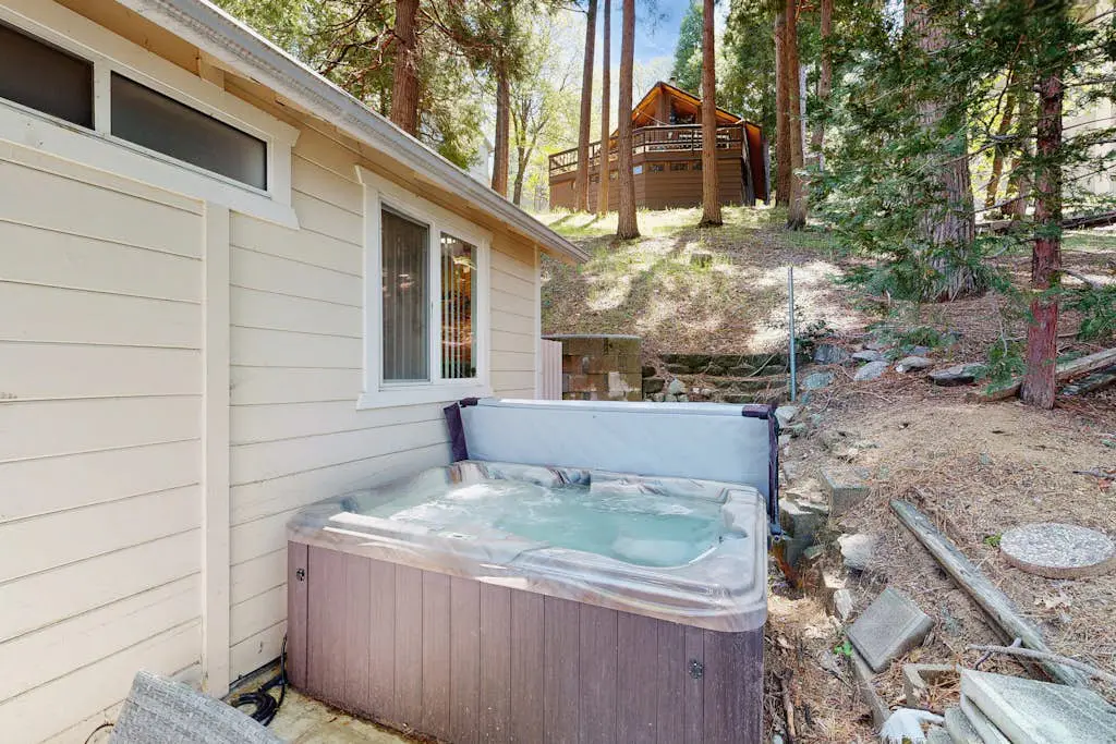 Crestline Charm