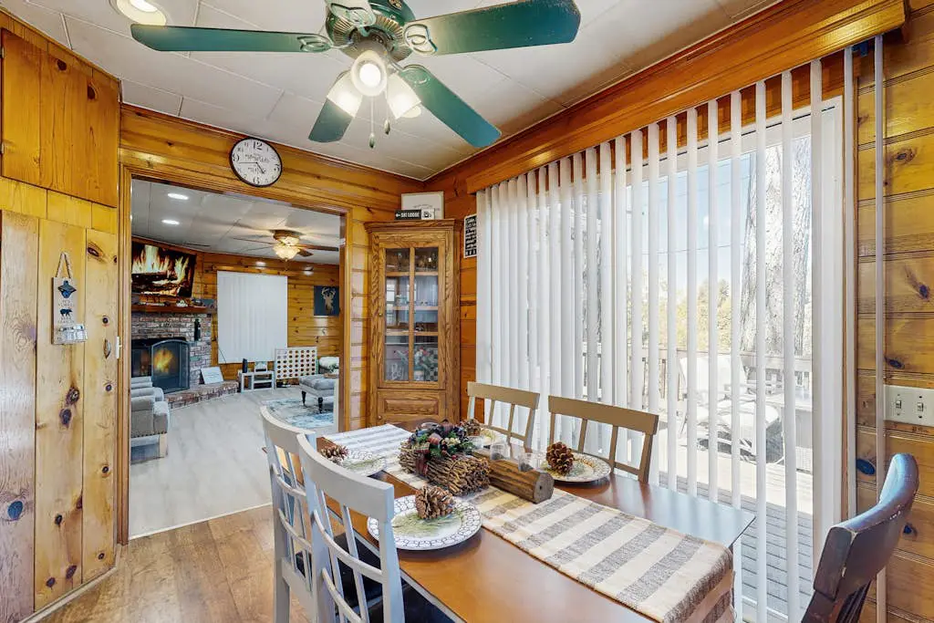 Crestline Charm