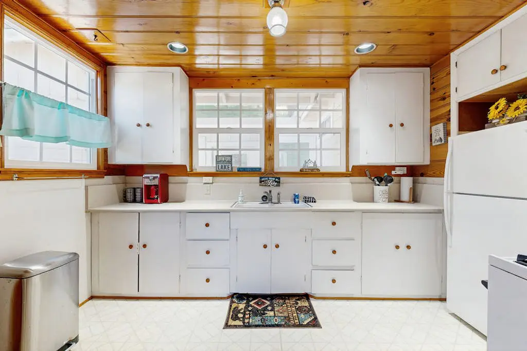 Crestline Charm