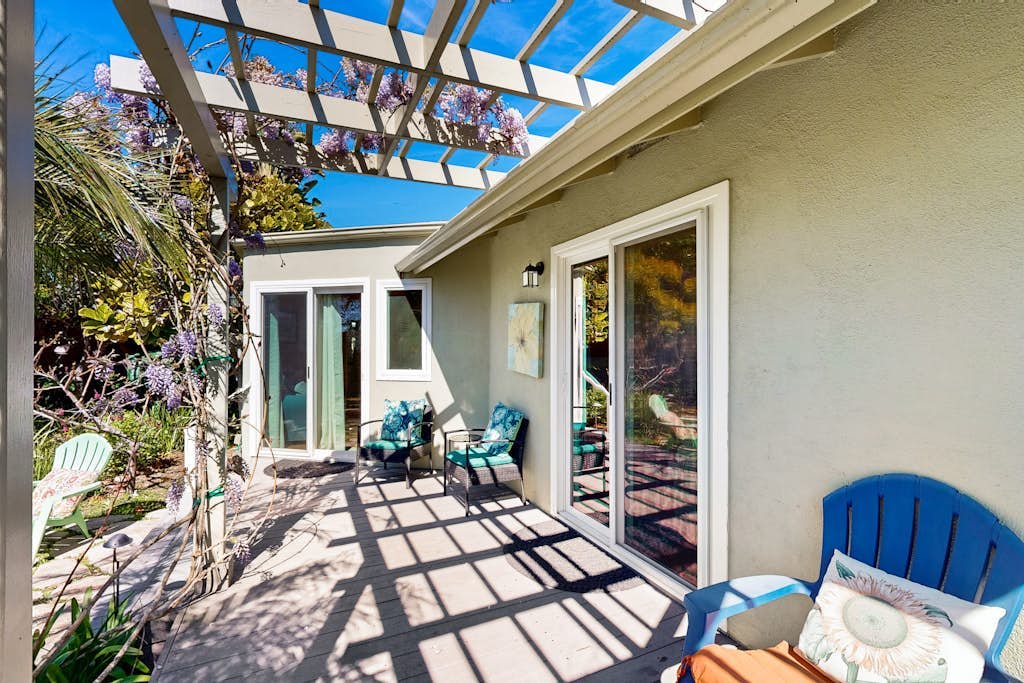 Charming, Single-Level Home w/ Fast WiFi, Gas Fireplace, & a Furnished Patio
