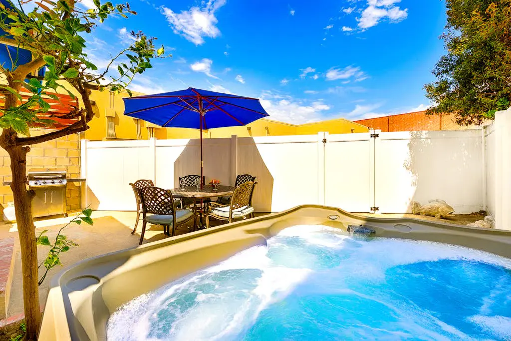 Perfect Newport Beach Location With Spa I