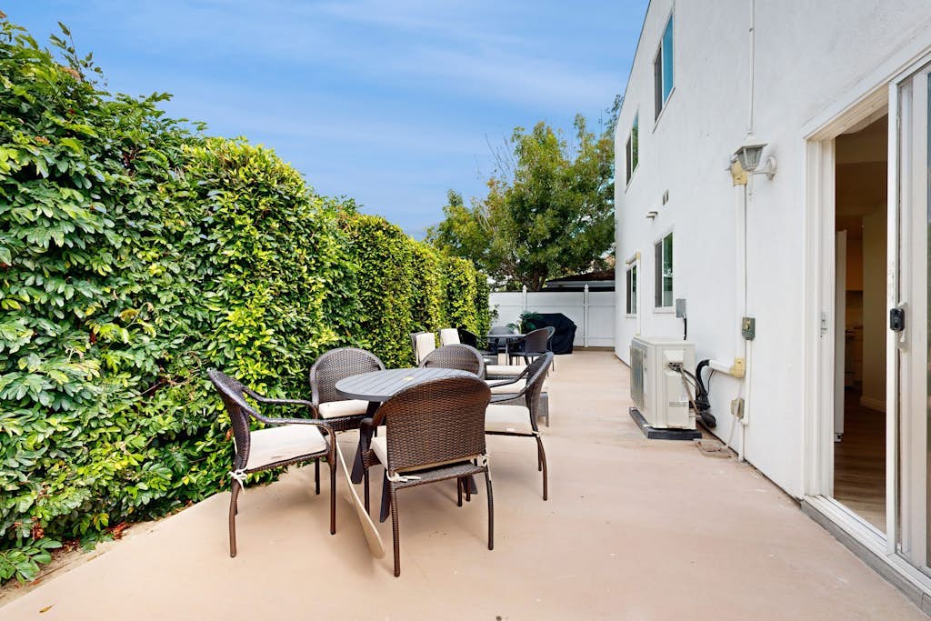 Two dog-friendly homes in one with central AC & free WiFi - snowbirds welcome