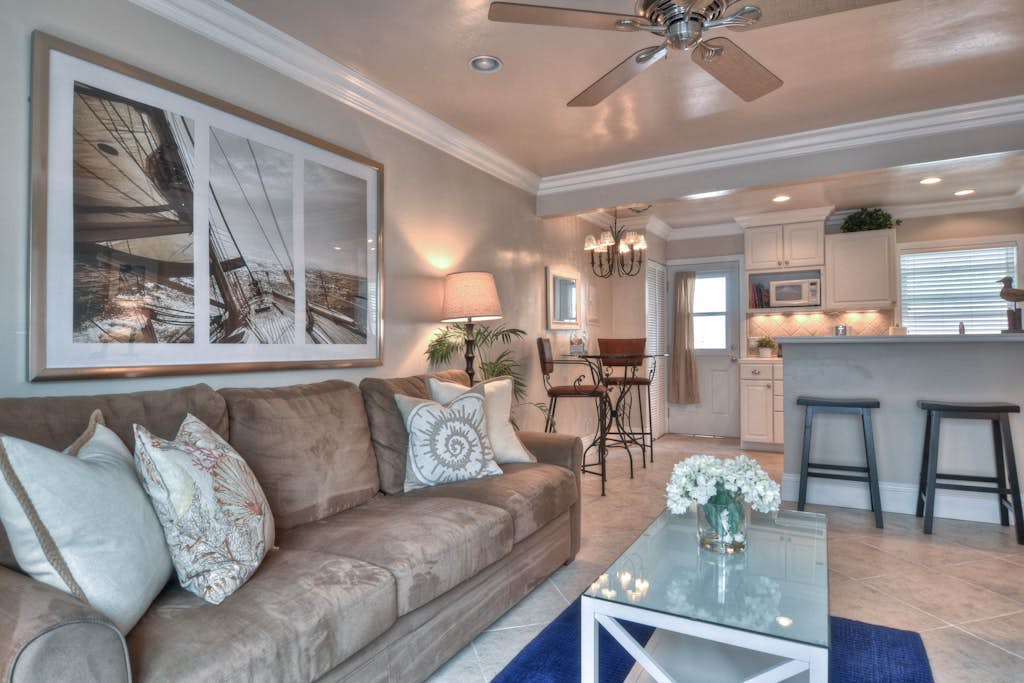 Chic Pier Bowl condo with patio - only 1 block to the beach