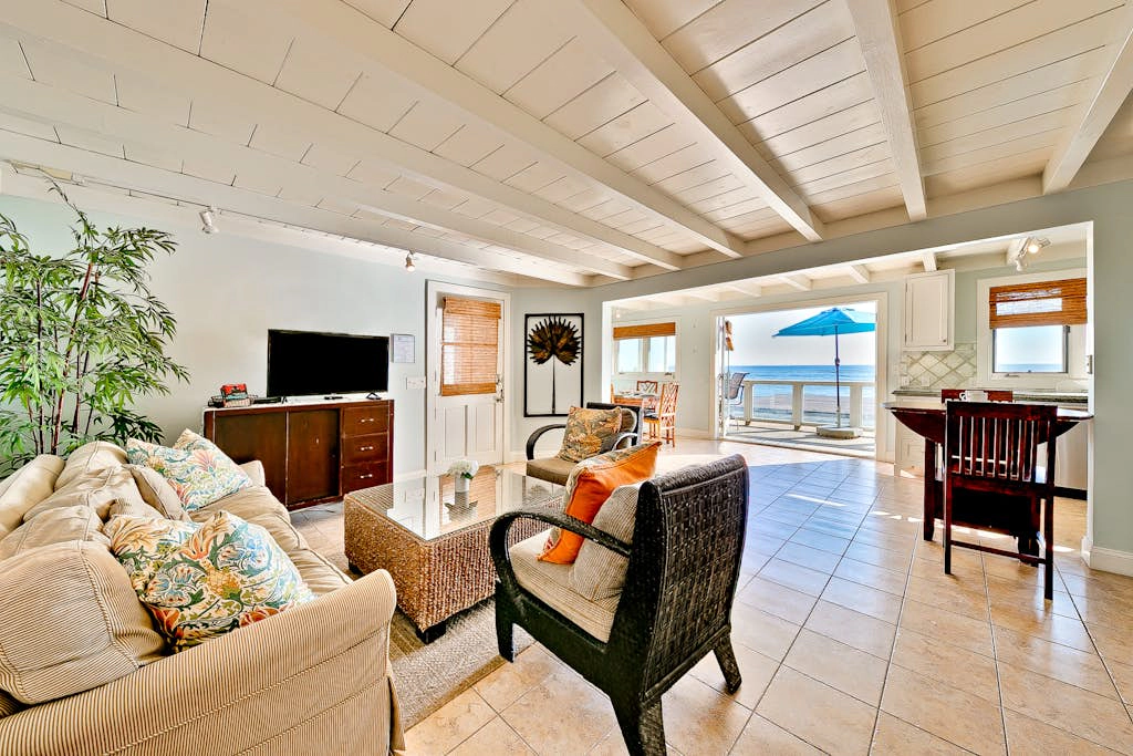 Tommy Bahama Beach Rd II