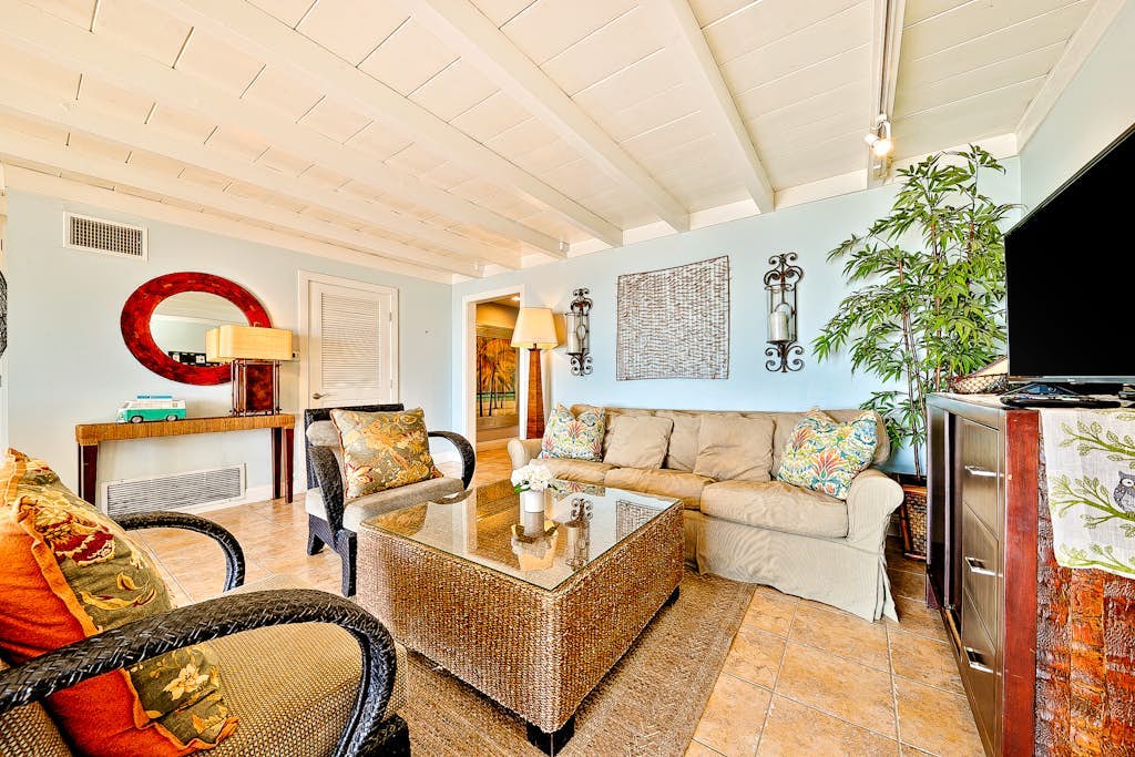 Duplex with breathtaking ocean views