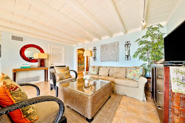 Duplex with breathtaking ocean views