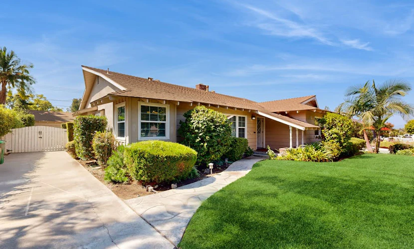 Charming Orange Circle home with patio, grill, & game room - near Disneyland