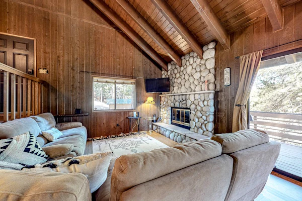 Dog-Friendly home with fireplace, washer/ dryer & deck - near shops & dining