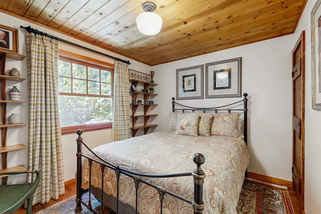 Treetop Cottage