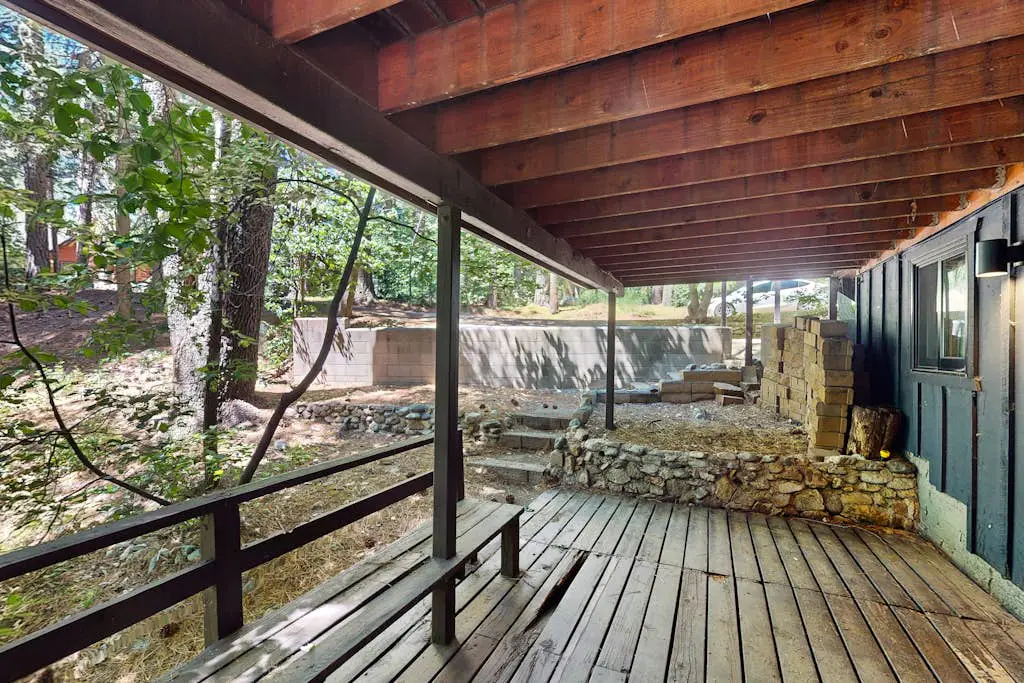 Wooded Comfort