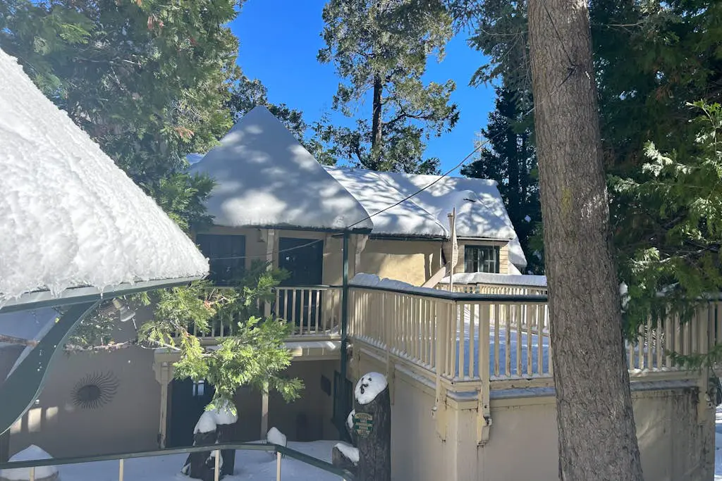 Vintage Village Walk Cottage