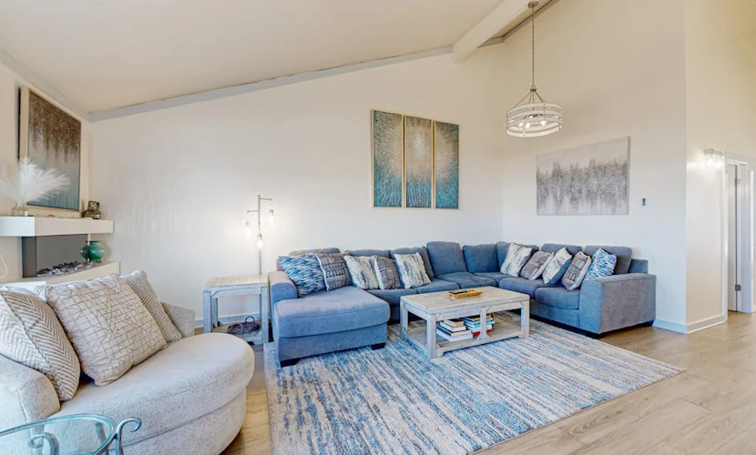 Stunning ocean-view home with W/D, sauna, tennis court, & patio - beach access