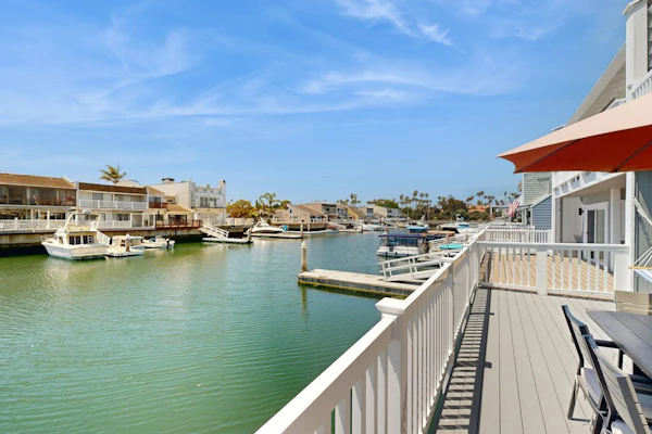Harborside home in Oxnard with short walk to beach - bring your boat