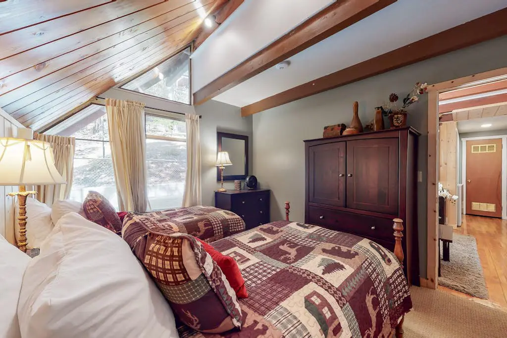 Forever Young Cabin