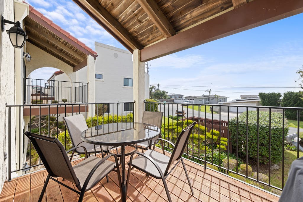 Classic getaway by the sea within walking distance to everything w/ocean views