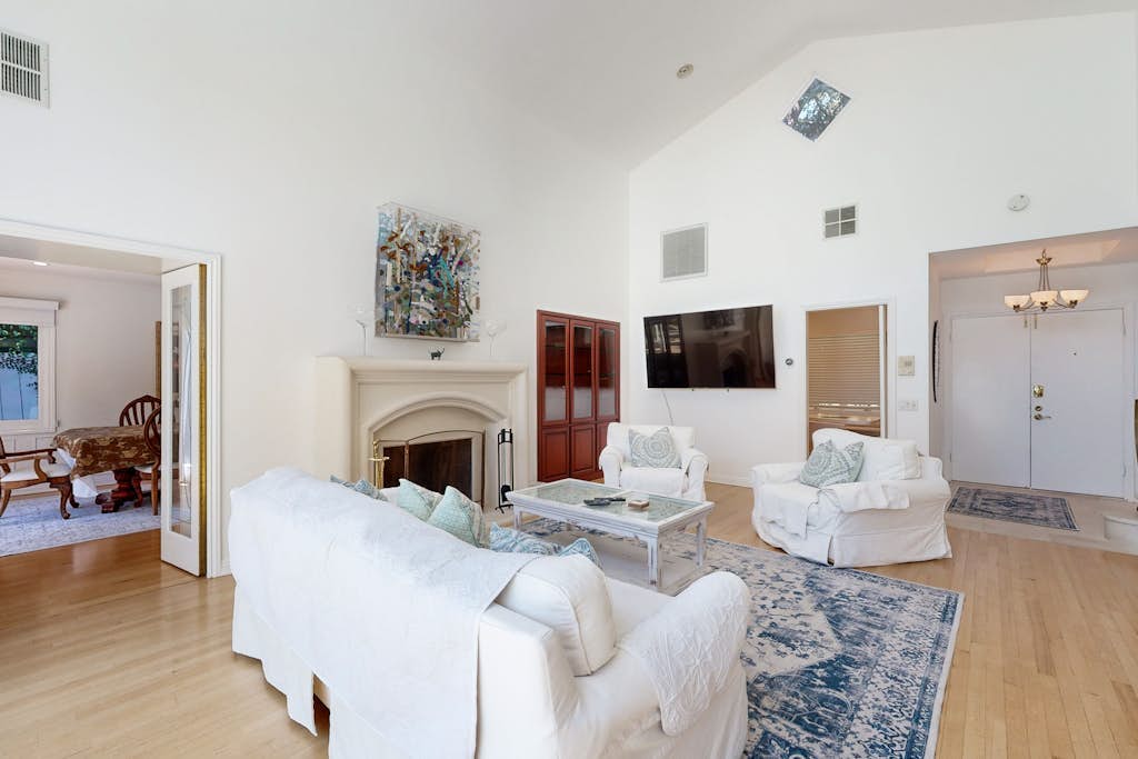 Modern Beverly Hills All-Suite Estate | Pool, Hot Tub | 9 Mins to Rodeo Drive