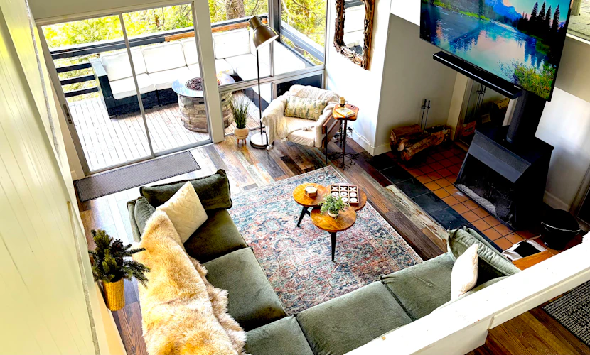 Chic, Pet Friendly House w/Gas Grill, AC & Back-Up Generator - Amazing View