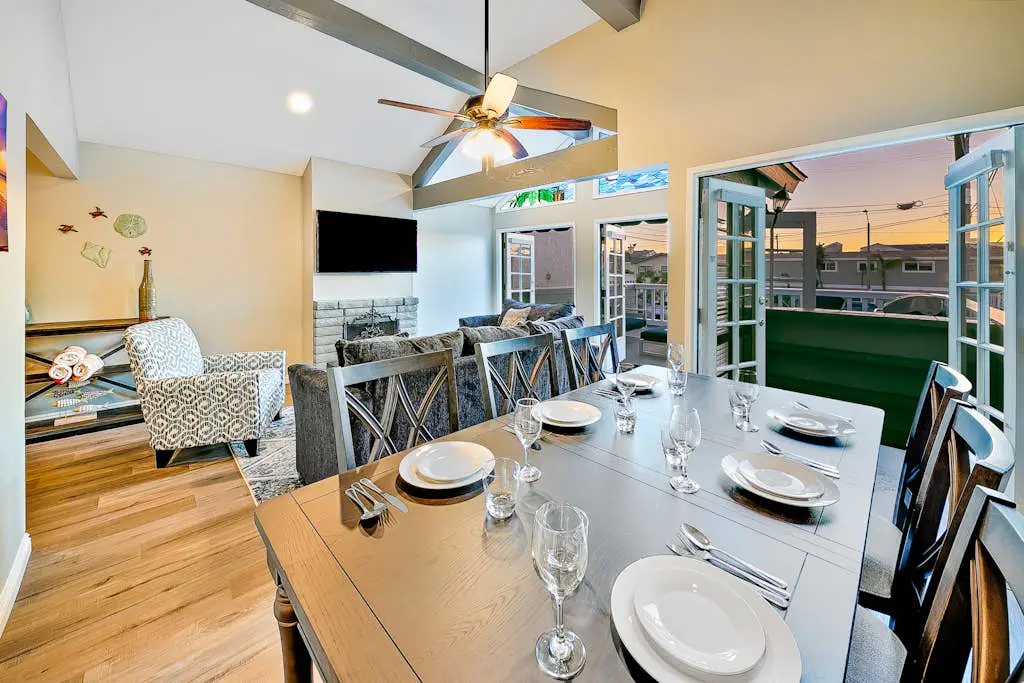 Perfect Newport Beach Location With Balcony Spa II