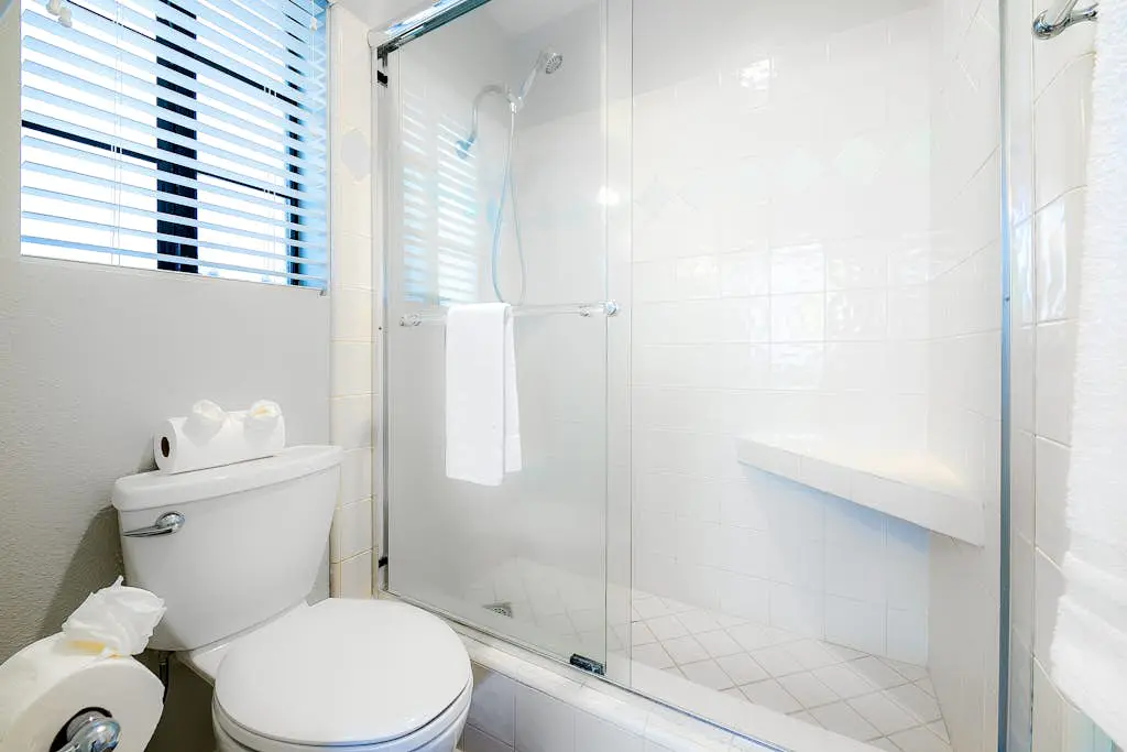 Perfect Newport Beach Location With Balcony Spa II