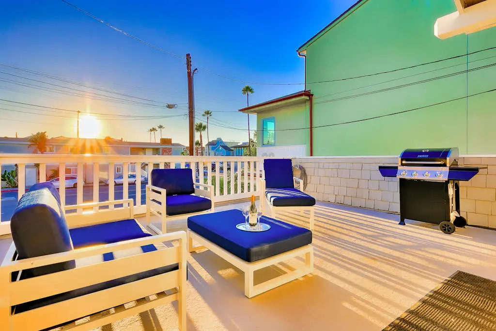 Perfect Newport Beach Location With Balcony Spa II