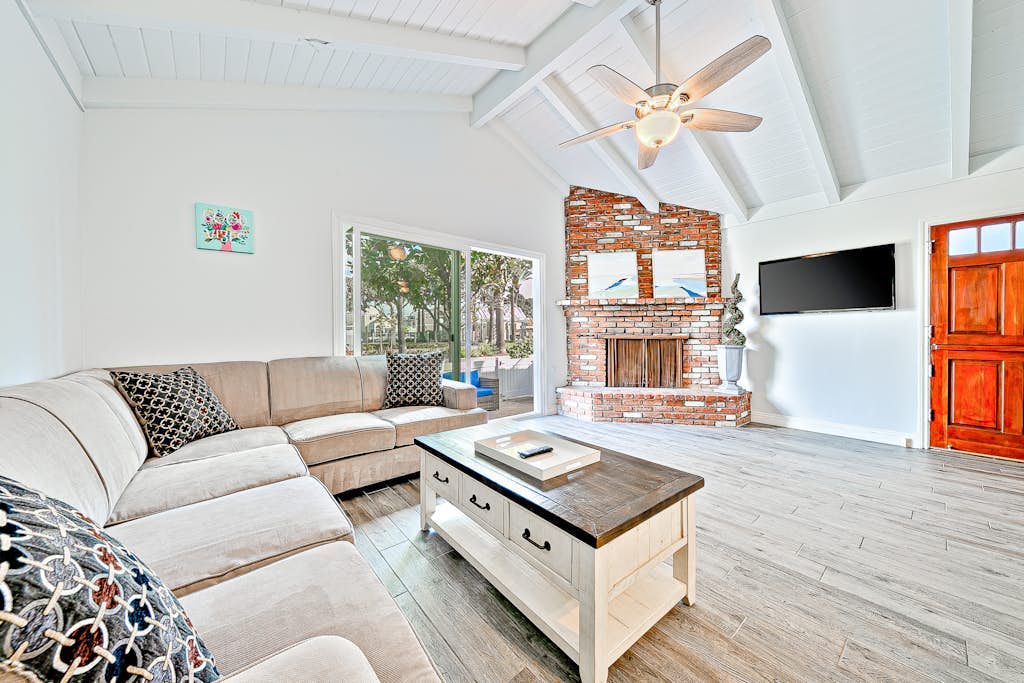 Newport home with great outdoor living & short walk to sand