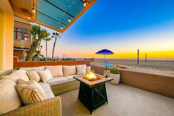 Oceanfront Beach Cottage On the Sand + Unobstructed Views