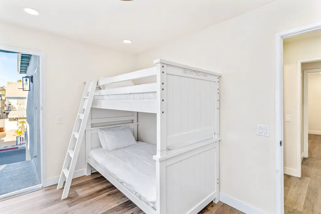 Seashore Dreams B - Upper Unit