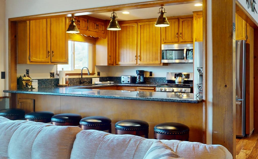 Three Floors. Three Living Rooms. One View You Won't Want to Leave. Sleeps 10.
