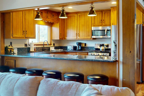 Three Floors. Three Living Rooms. One View You Won't Want to Leave. Sleeps 10.