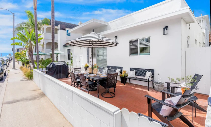 Updated cottages with lovely outdoor space & natural lighting - great location