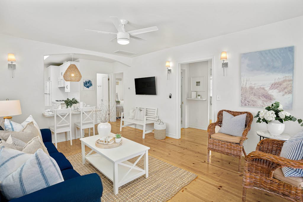 Updated cottages with lovely outdoor space & natural lighting - great location