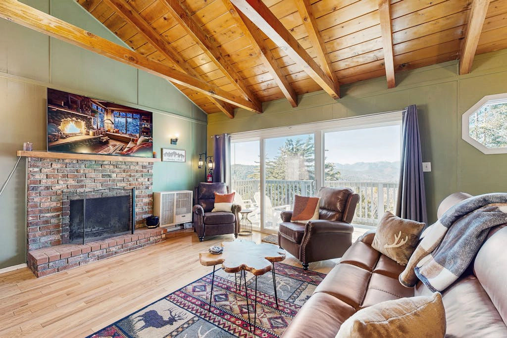 Lakeview Cabin