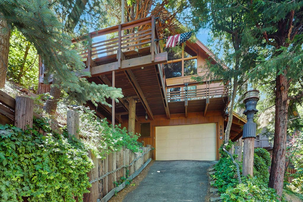 Retro Cabin