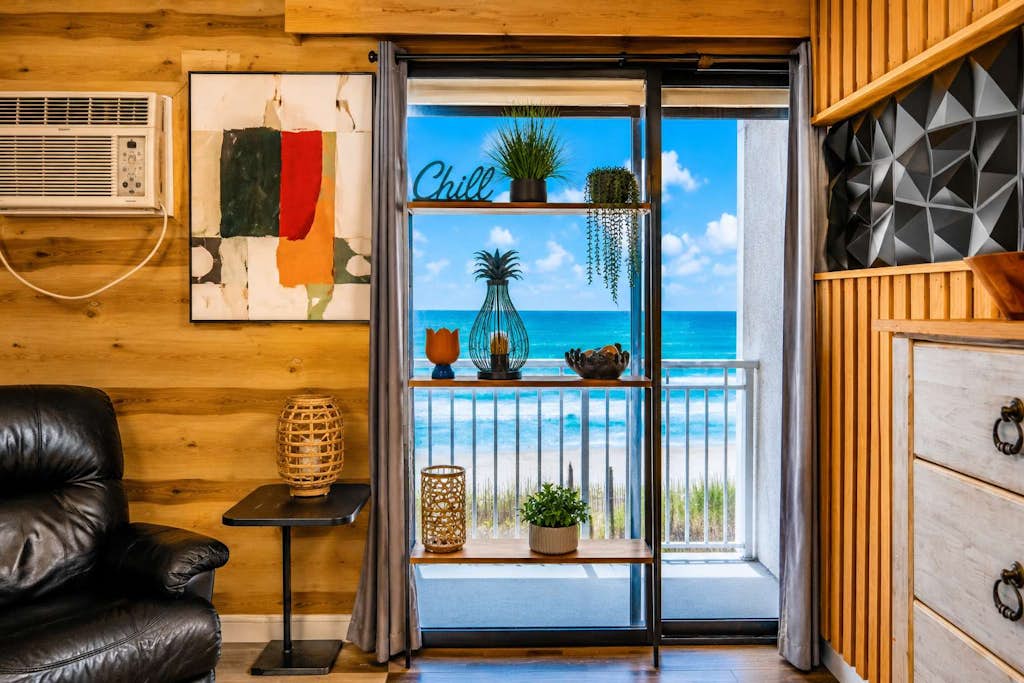 Double Queen Suite-Oceanfront Views! Sea Mist 20302