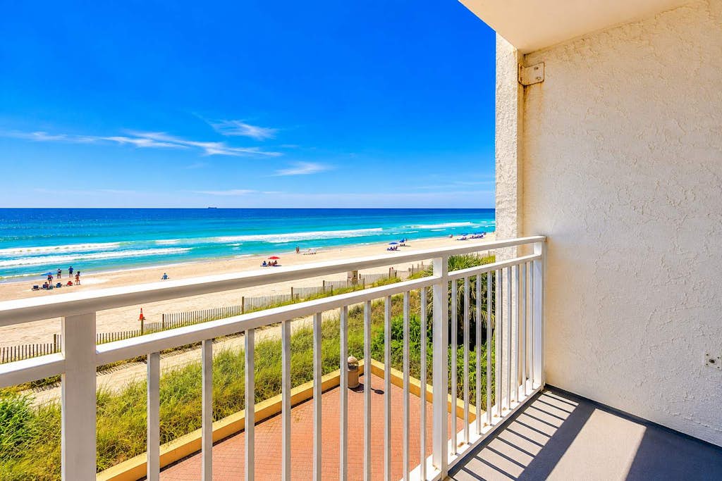 Double Queen Suite-Oceanfront Views! Sea Mist 20302
