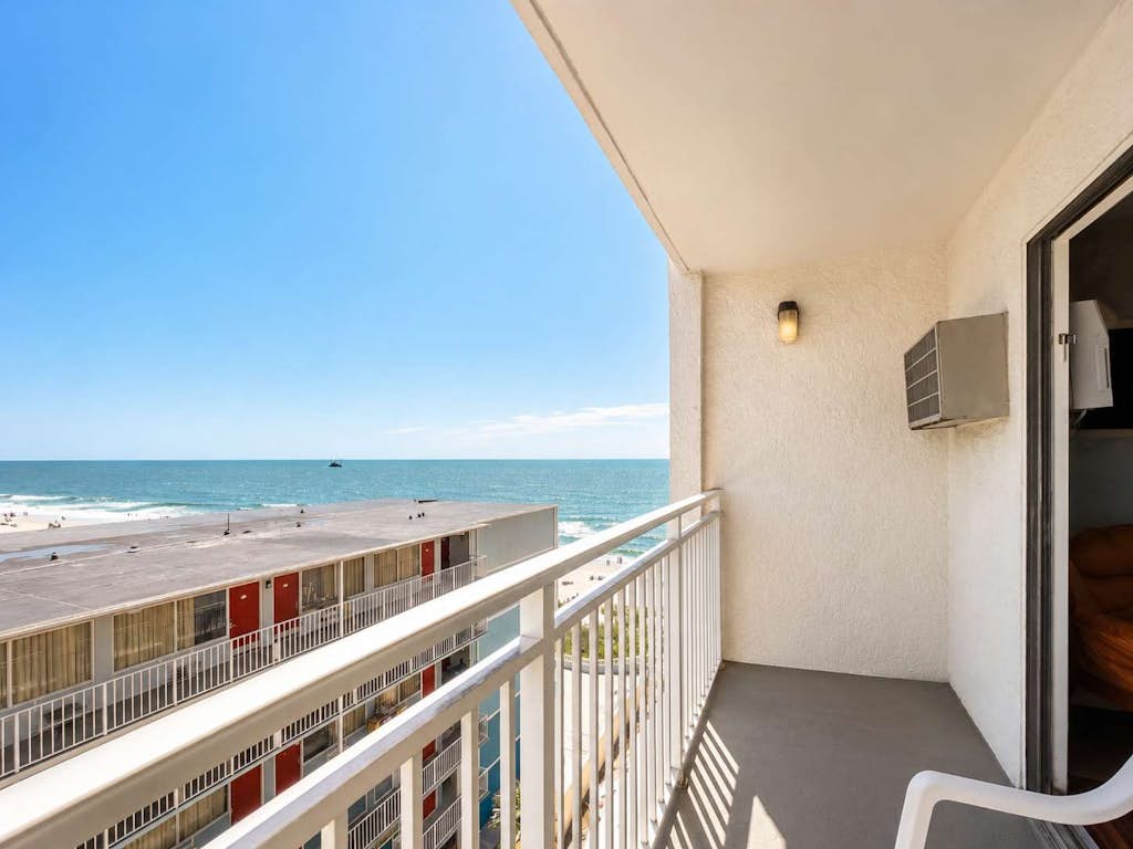 Ocean View Double Queen Condo- Sea Mist 50804  