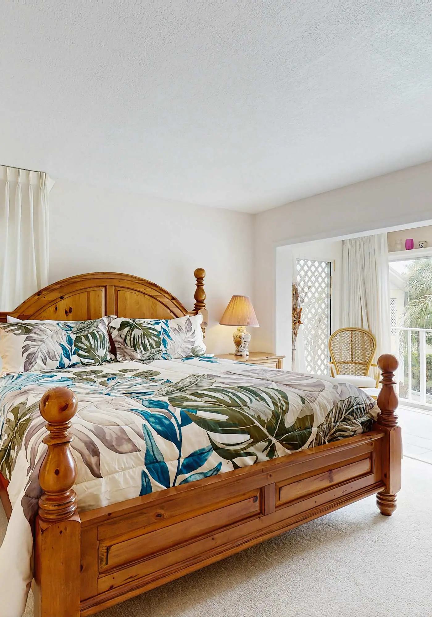 Venice Condo, Pool, Balcony & Beaches Nearby!