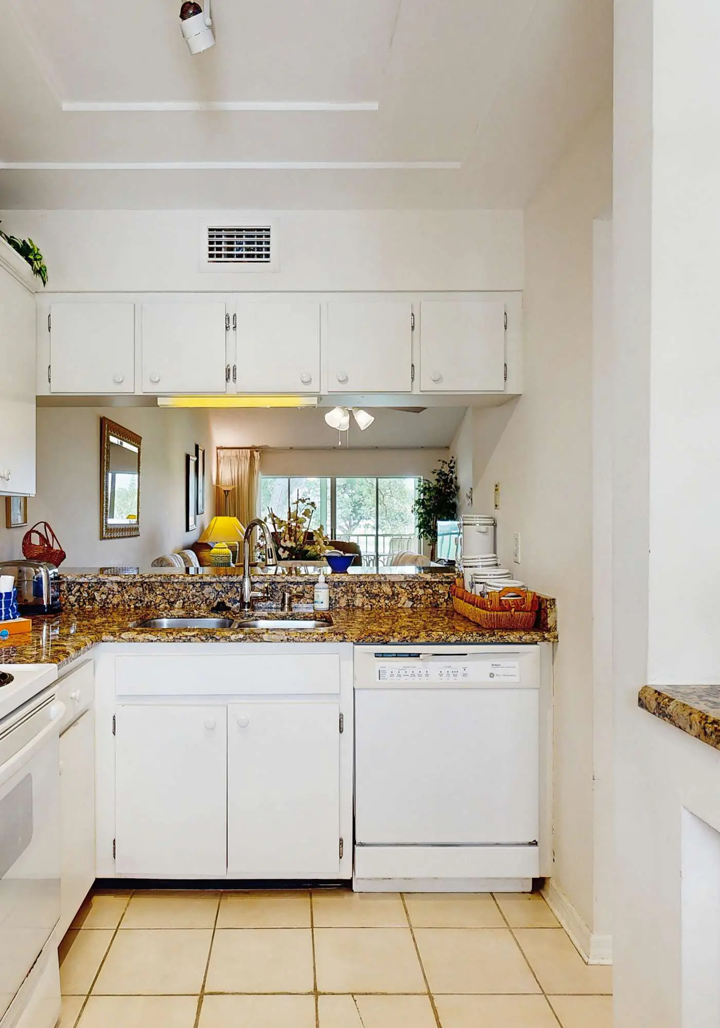 Venice Condo, Pool, Balcony & Beaches Nearby!