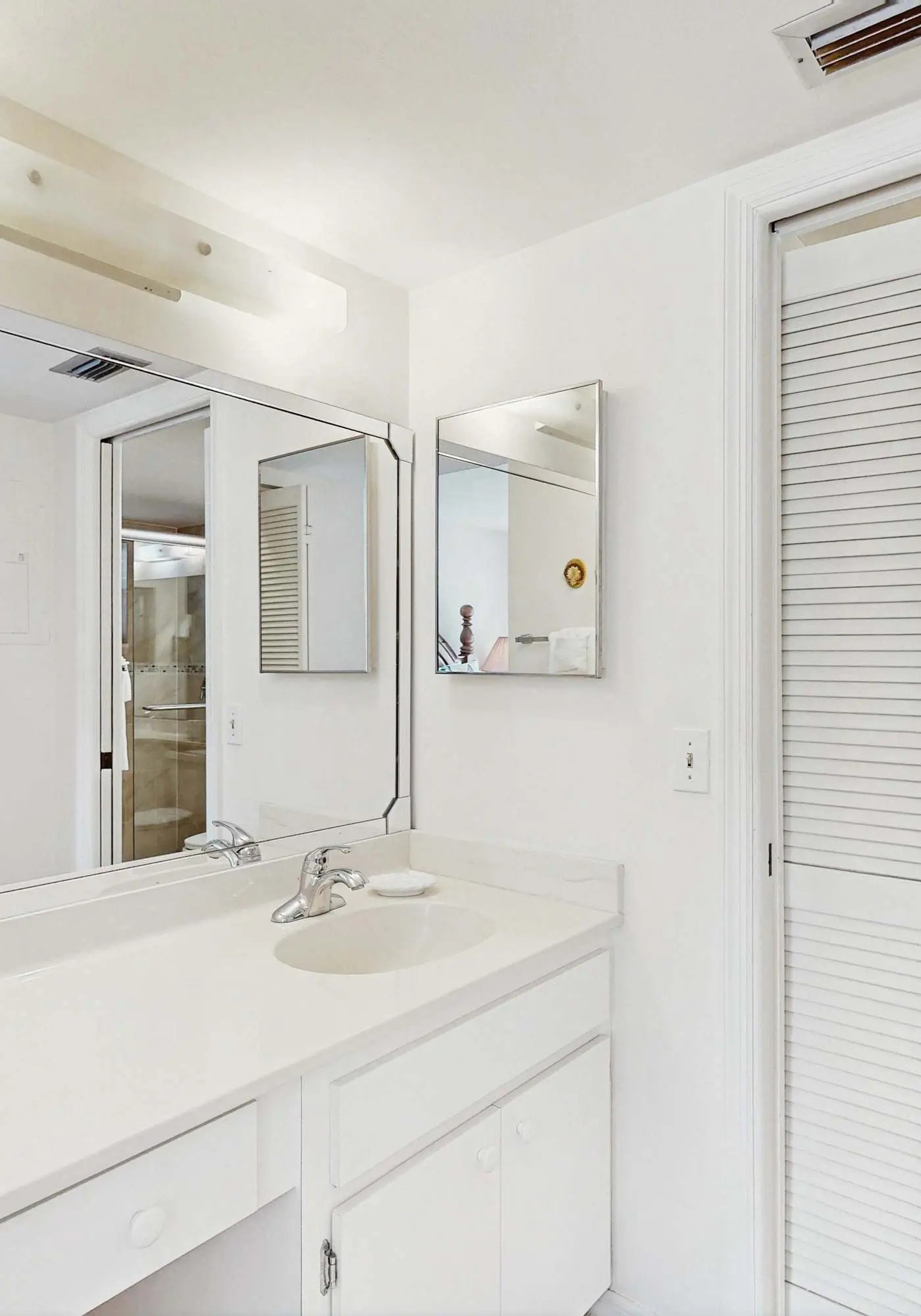 Venice Condo, Pool, Balcony & Beaches Nearby!