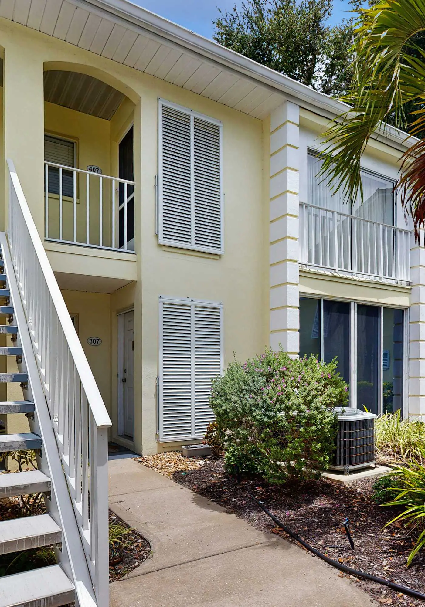 Venice Condo, Pool, Balcony & Beaches Nearby!
