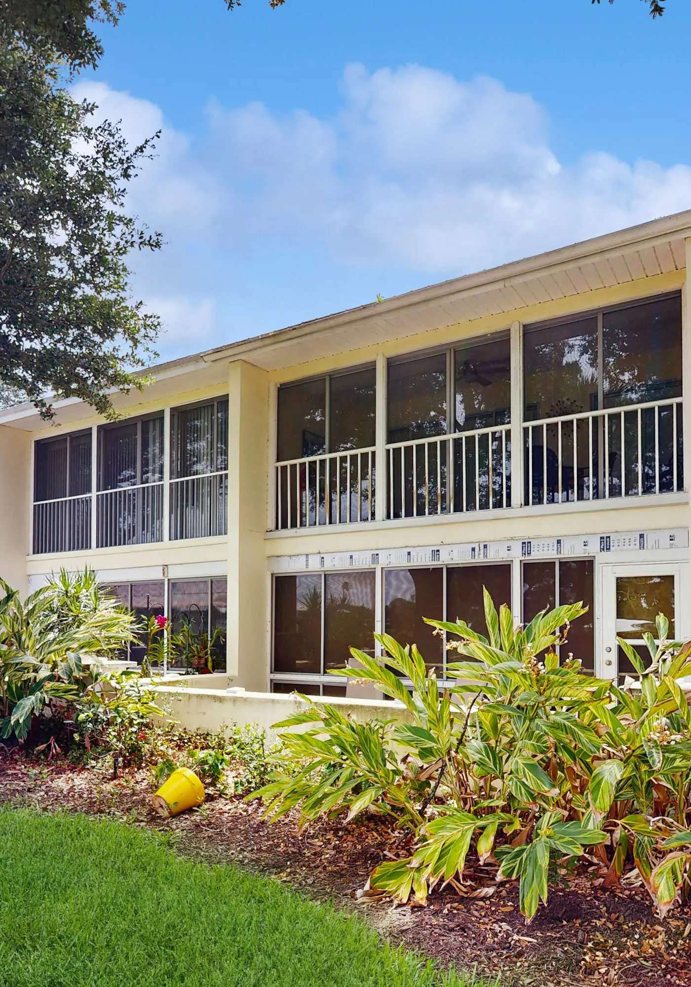 Venice Condo, Pool, Balcony & Beaches Nearby!