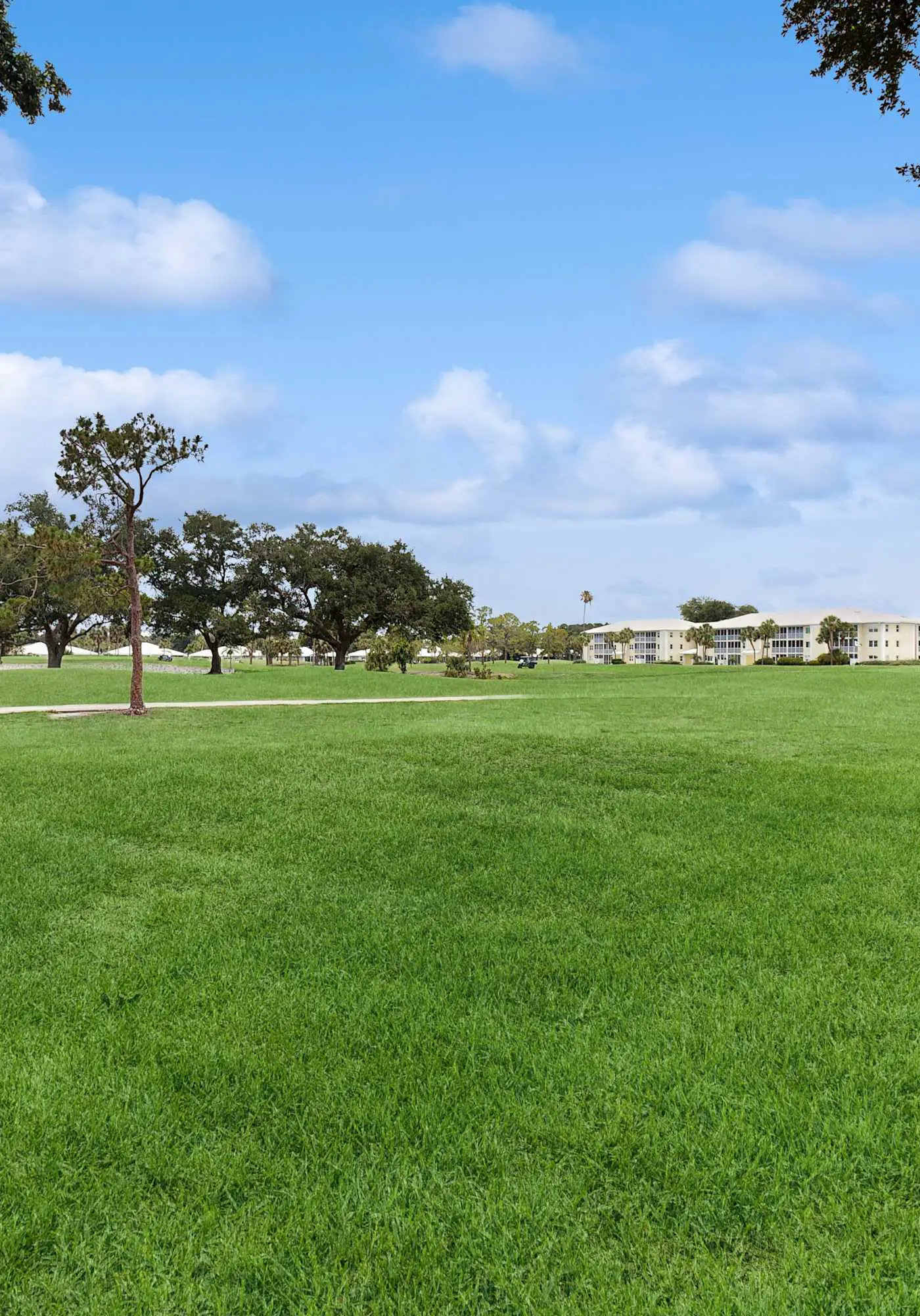 Venice Condo, Pool, Balcony & Beaches Nearby!