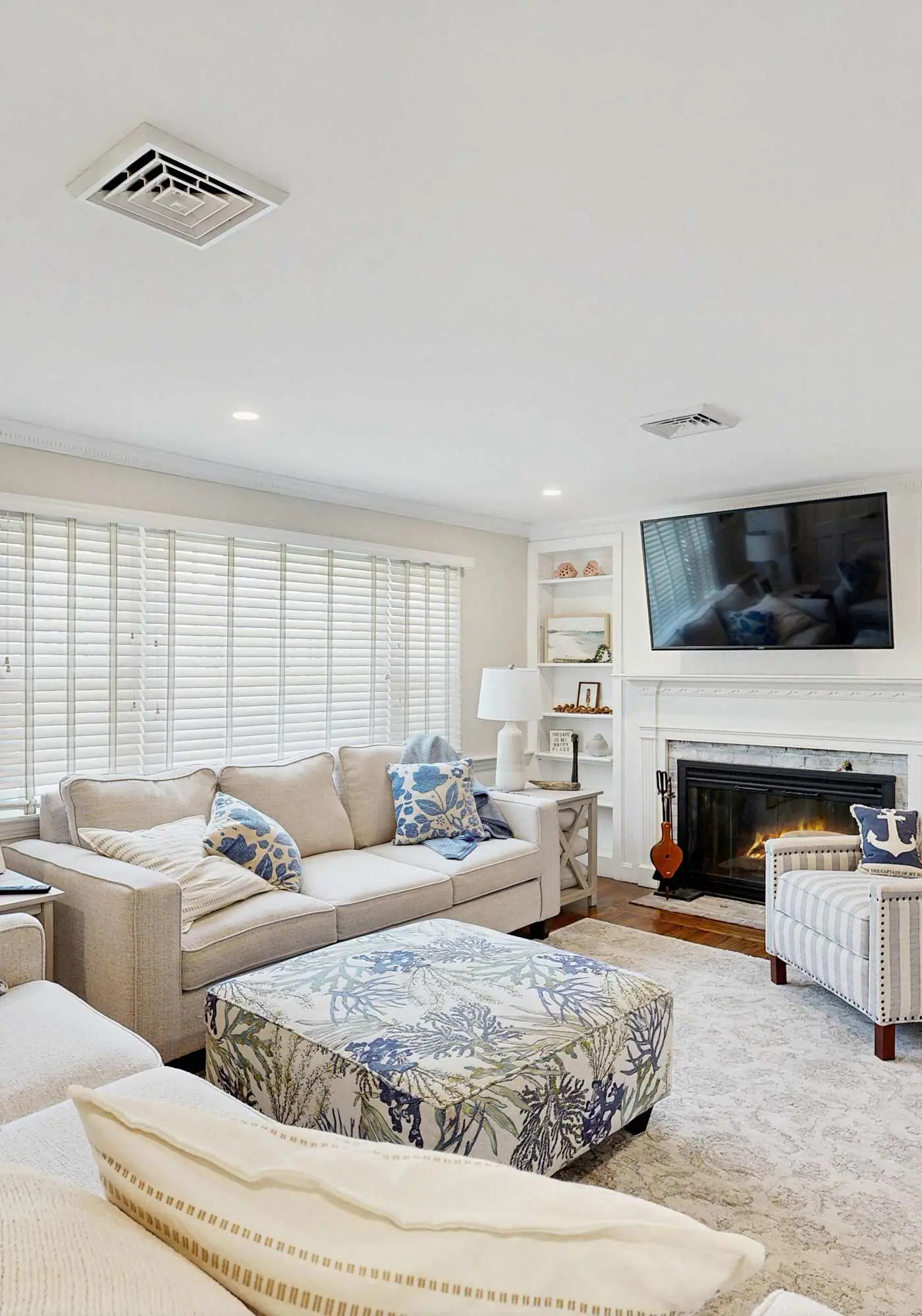 Mid-Cape Retreat, Near Beaches & Nice Yard