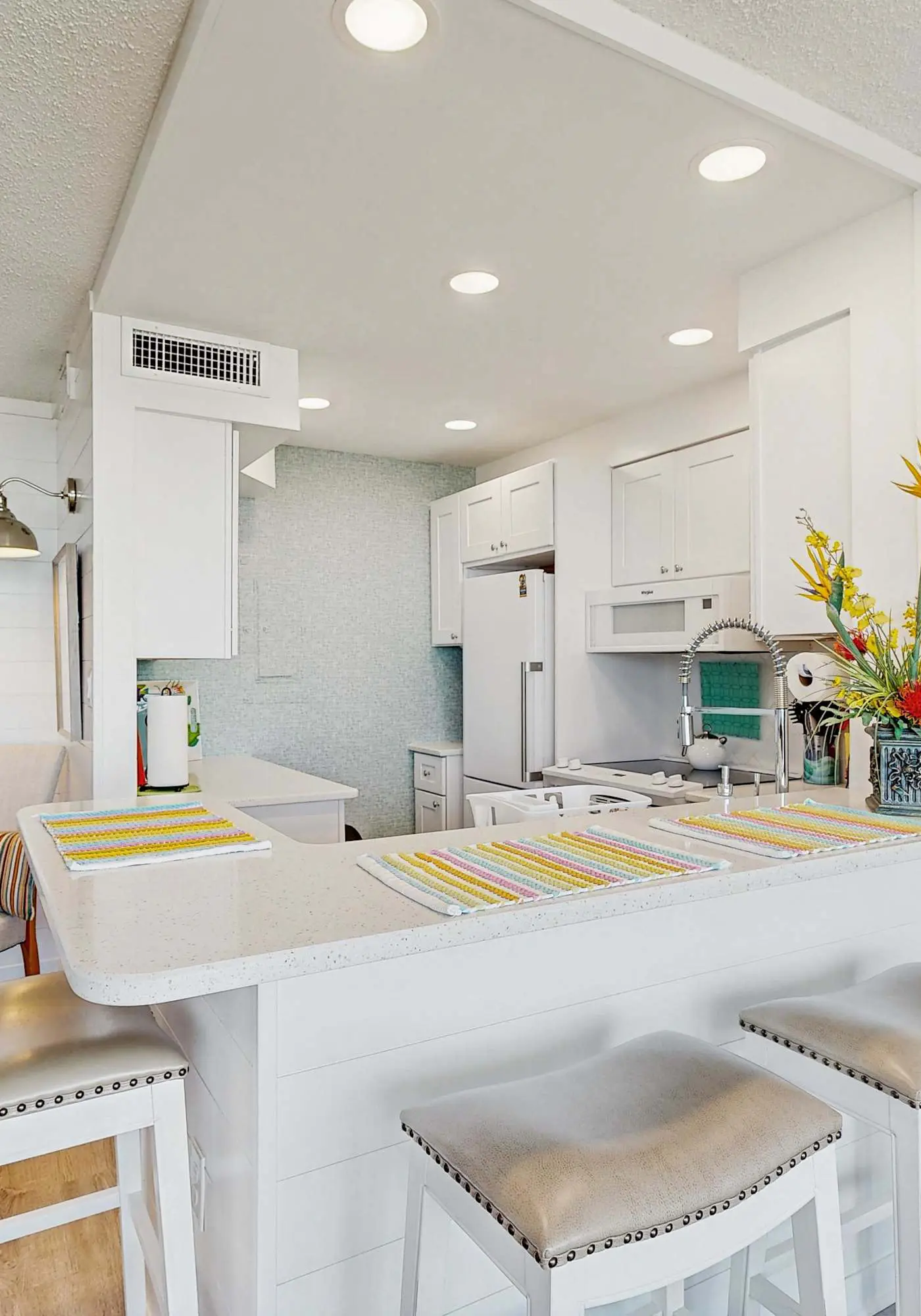 Sea Colony 4th floor condo with pools, tennis