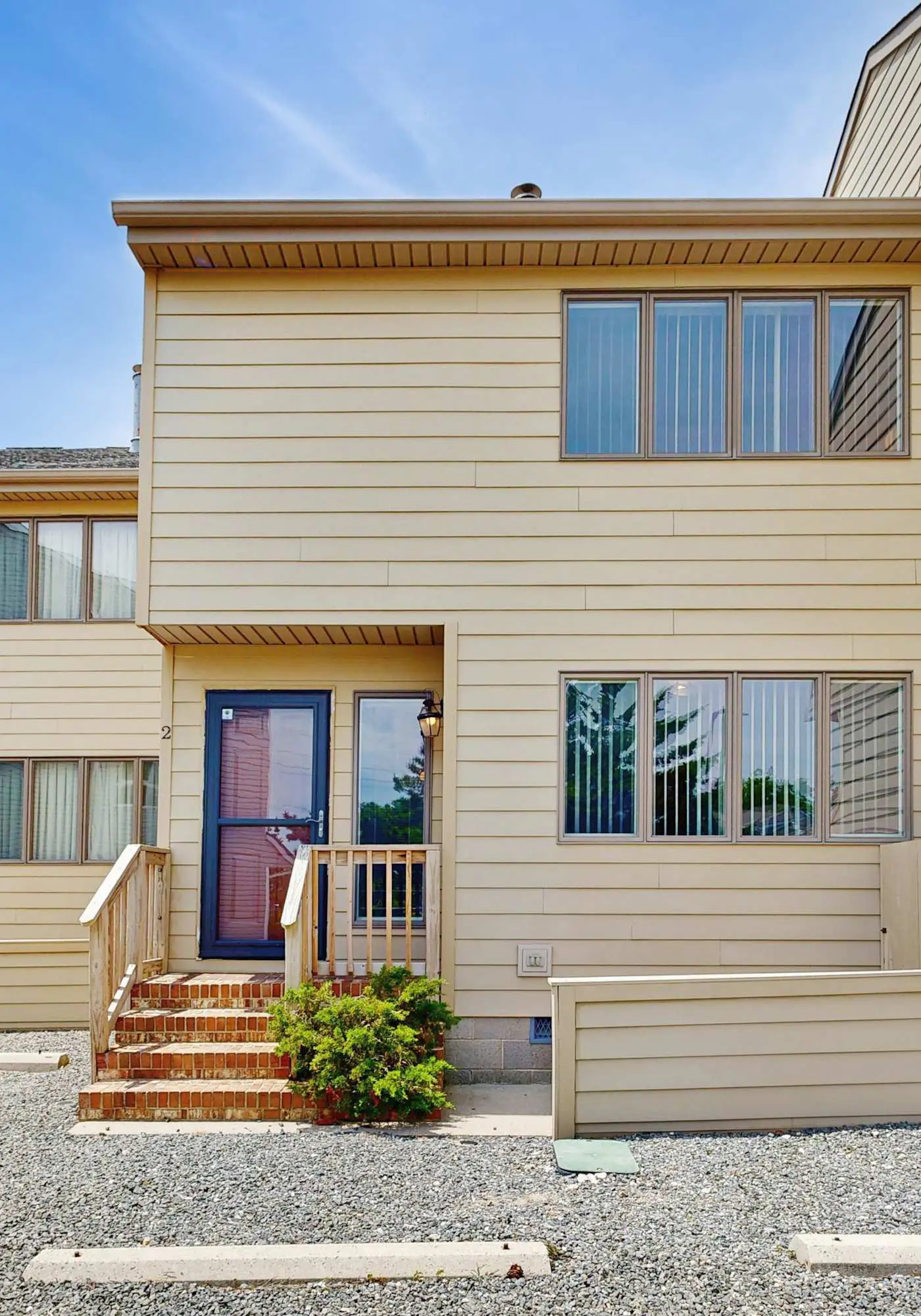 Baystrand II in Dewey Beach walk to beach