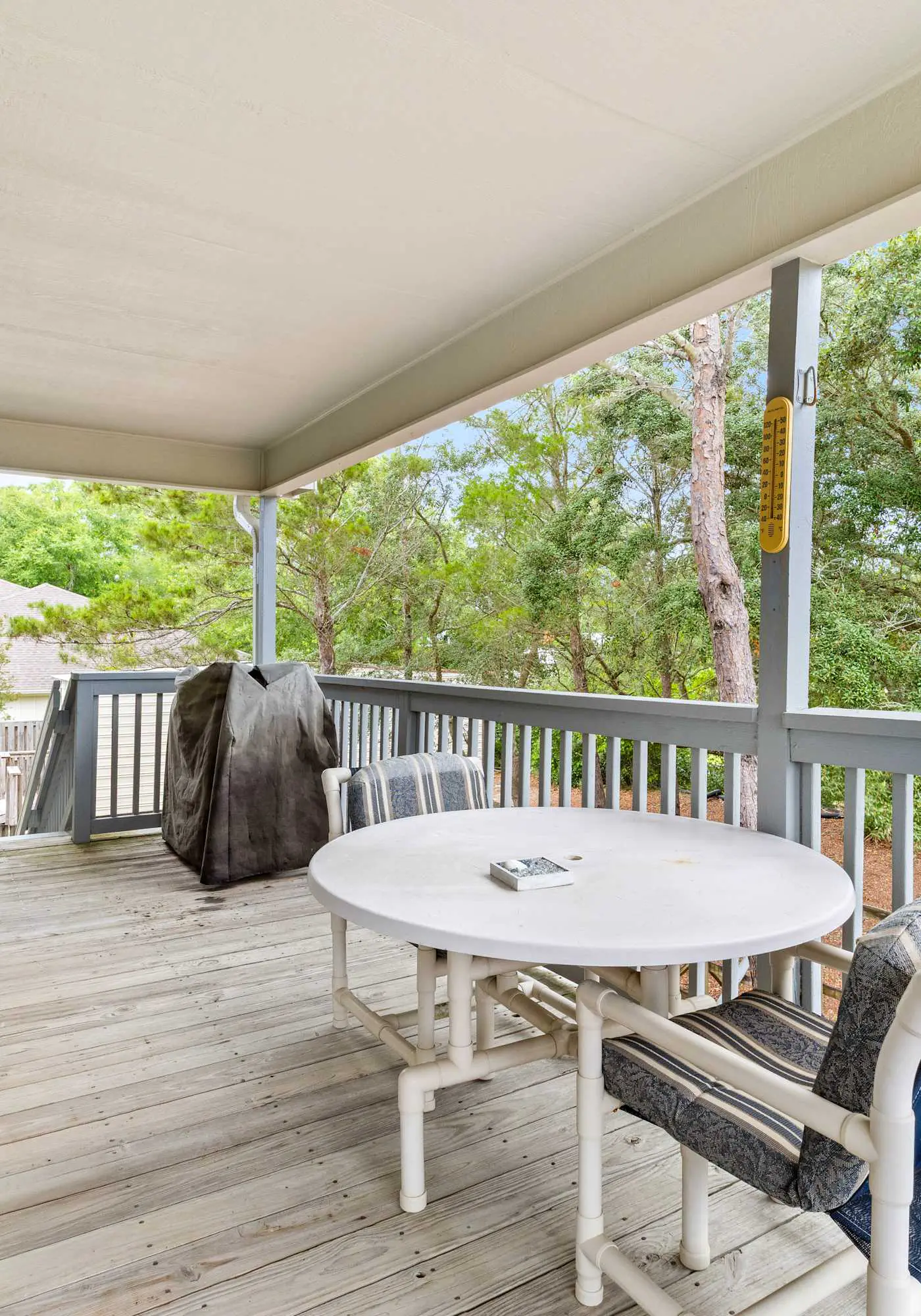 5BR Home, Located on Canal, Backyard with Deck and BBQ