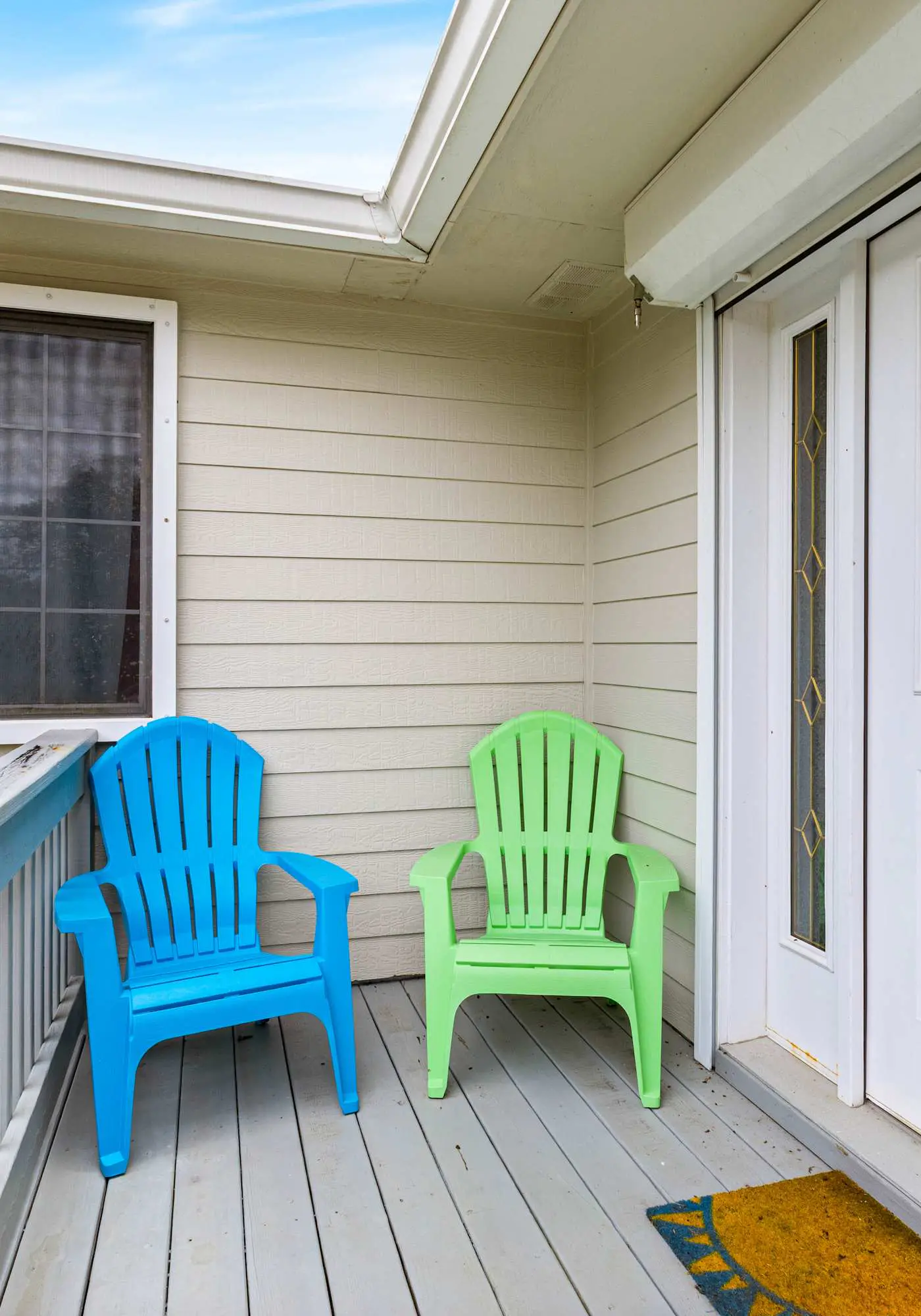 5BR Home, Located on Canal, Backyard with Deck and BBQ